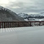 Отель Edelweiss 3*