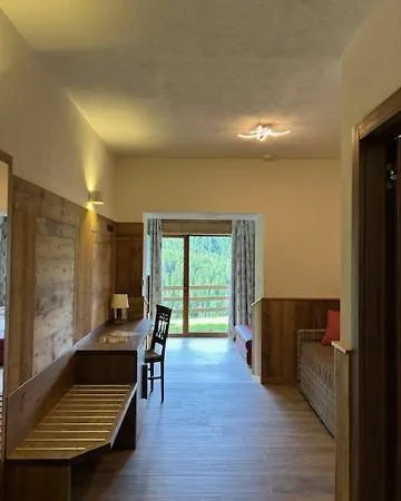 Hotel Edelweiss 3*