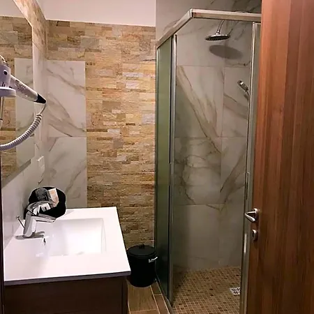 Edelweiss Hotel 3*